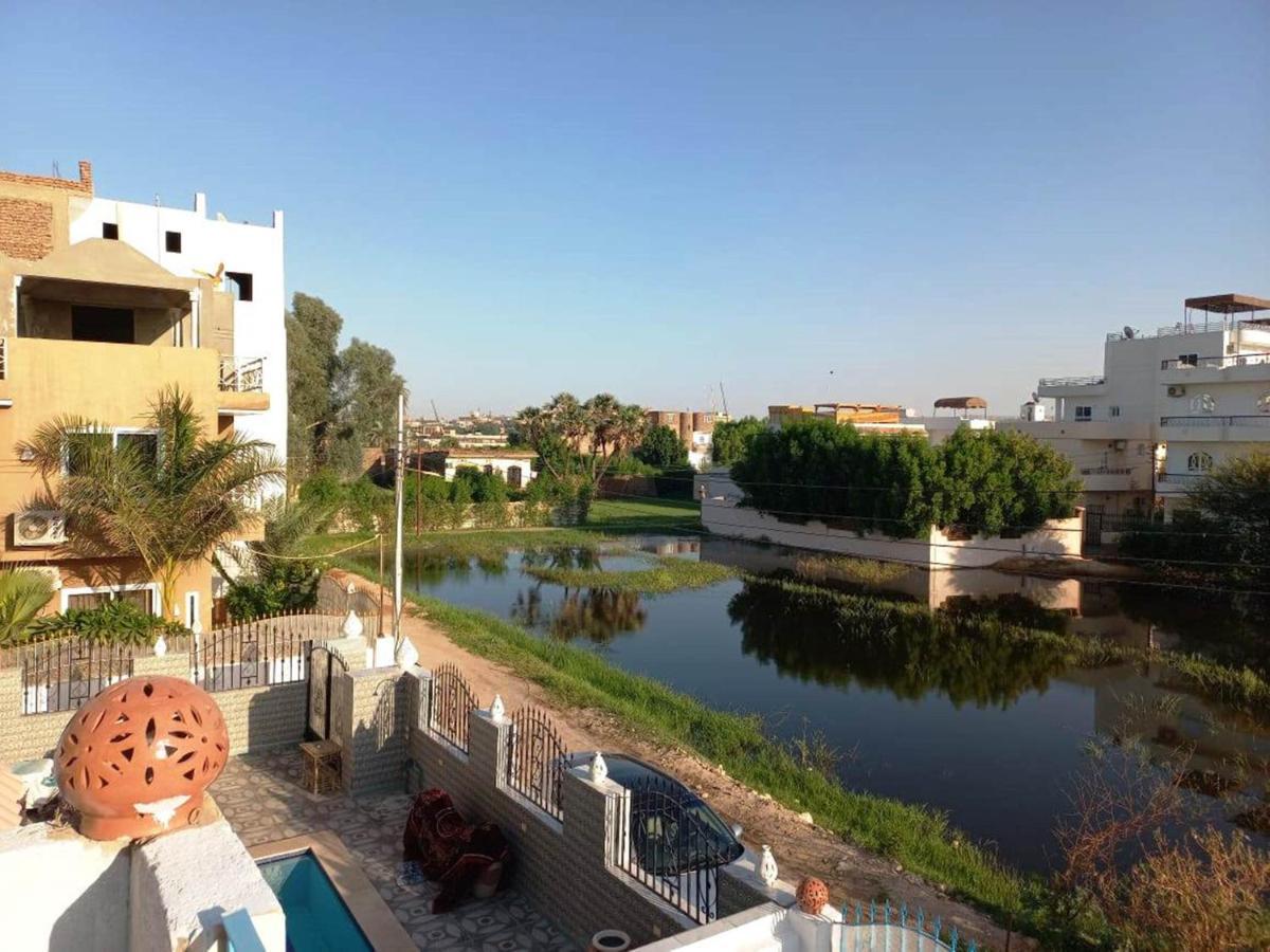 Villa Victoria Old Nile View Luxor Exteriör bild